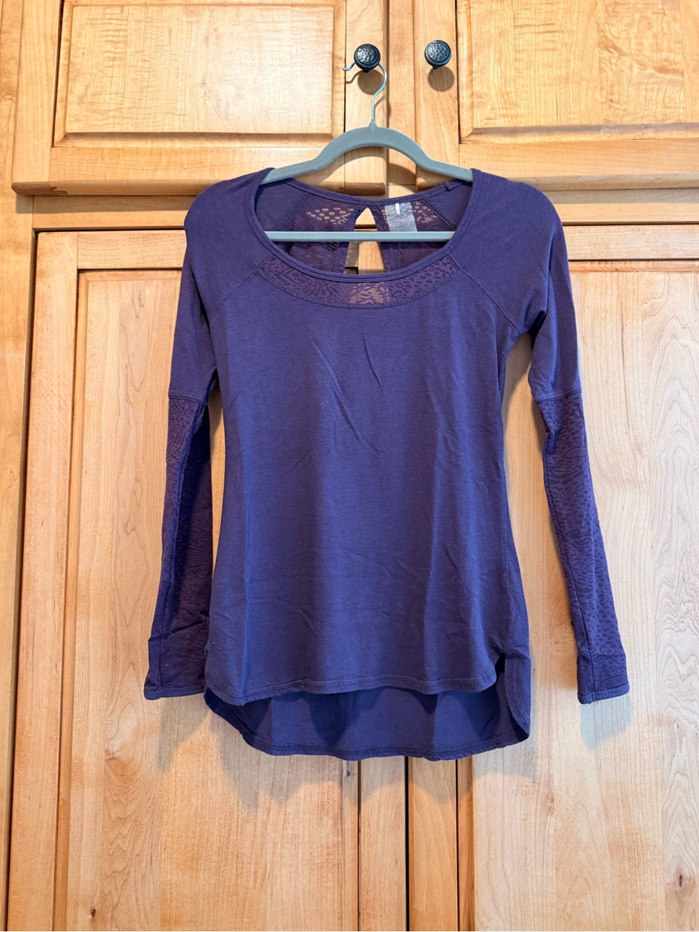 CALIA by Carrie Underwood Purple Long-Sleeve Lace Detail Scoop Neck Top